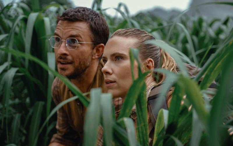 Scarlett Johansson y Jonathan Bailey en el primer vistazo de Jurassic World Rebirth