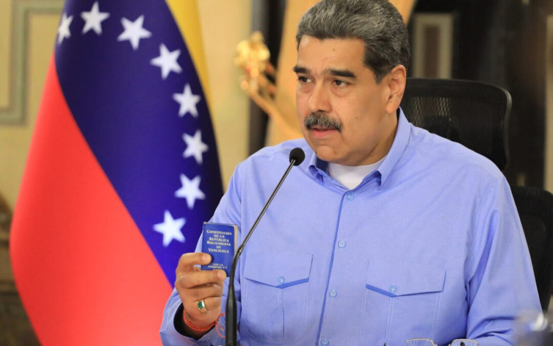Maduro firma decreto de conmoción externa ante «amenazas» de EE UU