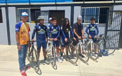 Gobernador Víctor Clark donó bicicletas de competencia a la Asociación de Ciclismo de Falcón
