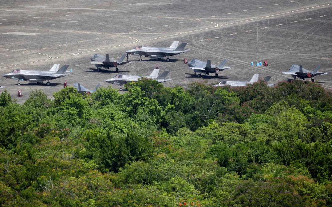 Aviones F-35 de Estados Unidos llegan a Puerto Rico en medio de la tensión con Venezuela