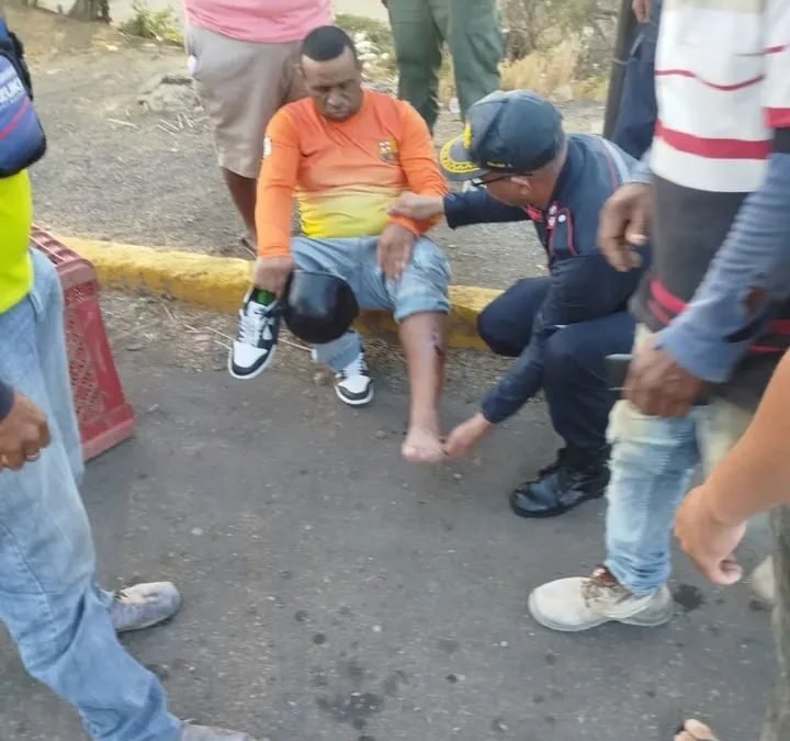 ​¡Atención Motorizados! Colisión en la Variante Sur de Coro Deja Lesionado