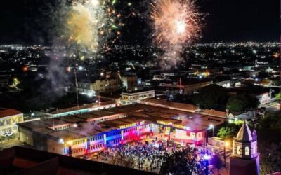 ¡Brilla la Navidad en Falcón! Palacio de Gobierno se ilumina con el espíritu decembrino