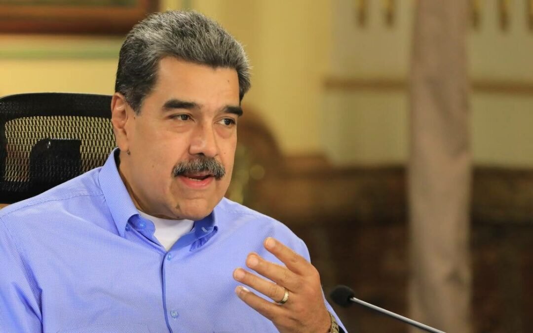 Maduro Pide Apoyo al Papa León XIV por la Paz en Venezuela y Denuncia «Amenaza» Militar de EE. UU.