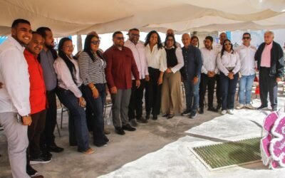 ​Con sesión especial y condecoraciones inició la Décima Fiesta Internacional de los Locos de La Vela