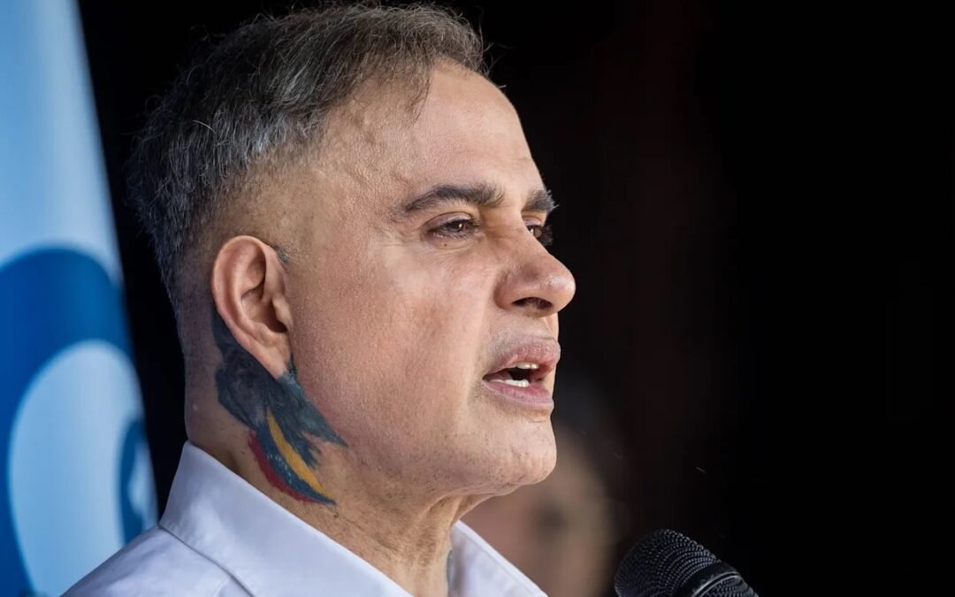 Renuncia del Fiscal General y el Defensor del Pueblo