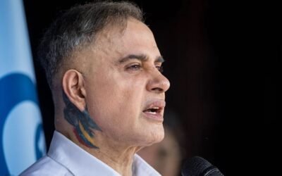 Renuncia del Fiscal General y el Defensor del Pueblo