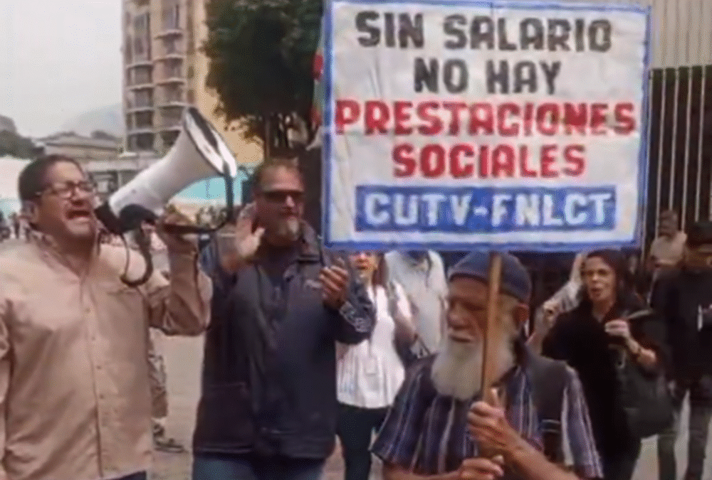 ​“Salario digno ya”: Gremios y jubilados protestan frente al TSJ por omisión constitucional