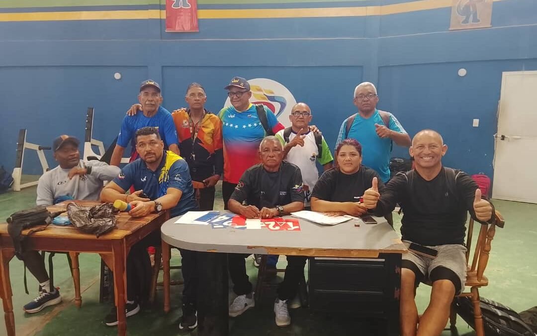 Glorias Deportivas de la lucha asisten al chequeo regional Categoría Sub15
