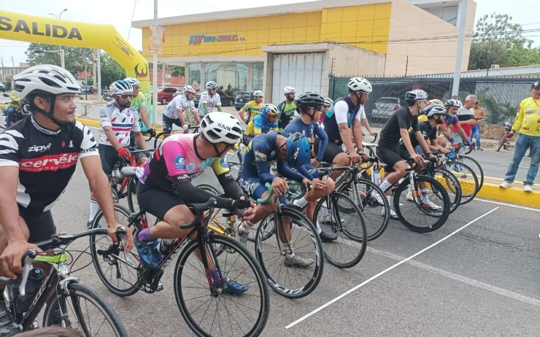 Todo un éxito Festival Ciclístico Rumbo a los 90 Años de Radio Coro