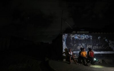 Crisis eléctrica en Venezuela: Entre el colapso del sistema y el desgaste emocional de la población