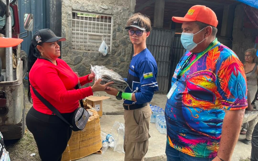 Fundación Santos Inocentes «Locos de La Vela» llevó solidaridad al estado La Guaira