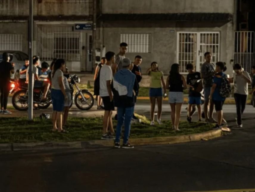 Protestas por apagones y crisis de servicios sacuden al menos siete estados de Venezuela