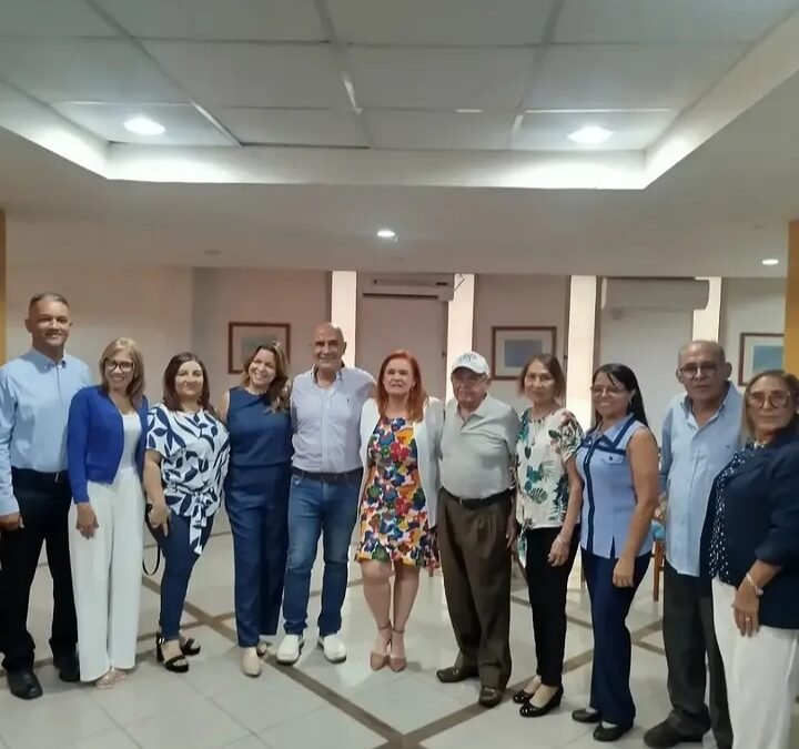 Ana Morales presenta al equipo de profesionales que la acompaña en su aspiración a la Secretaría General del CNP Falcón